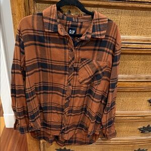 GAP women’s Orange and Black Plaid Shirt